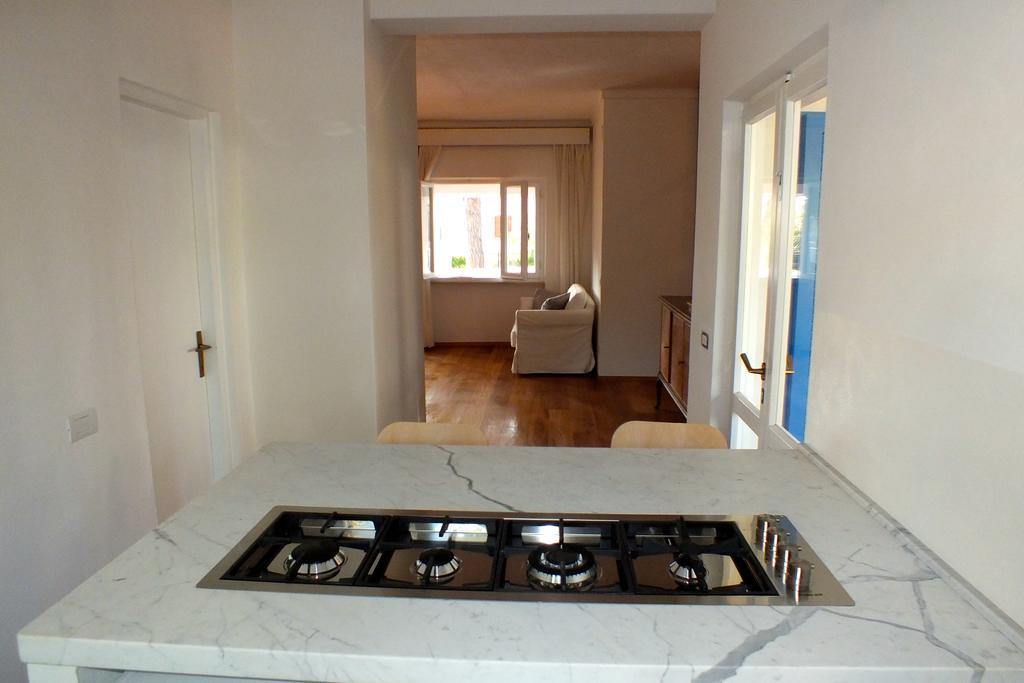 Villa Montecristo Marina di Campo Ruang foto